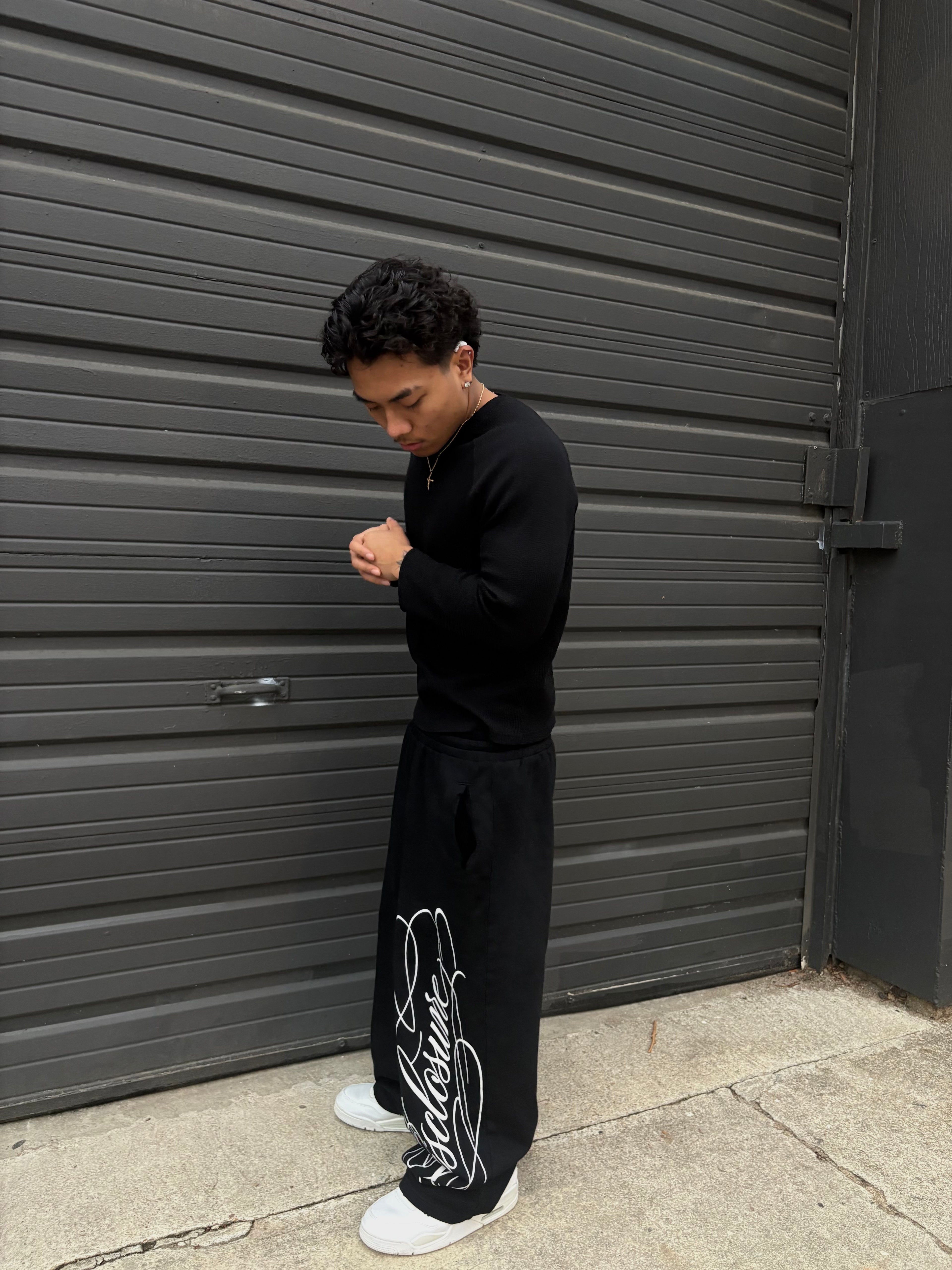 V1 Disclosure Sweats
